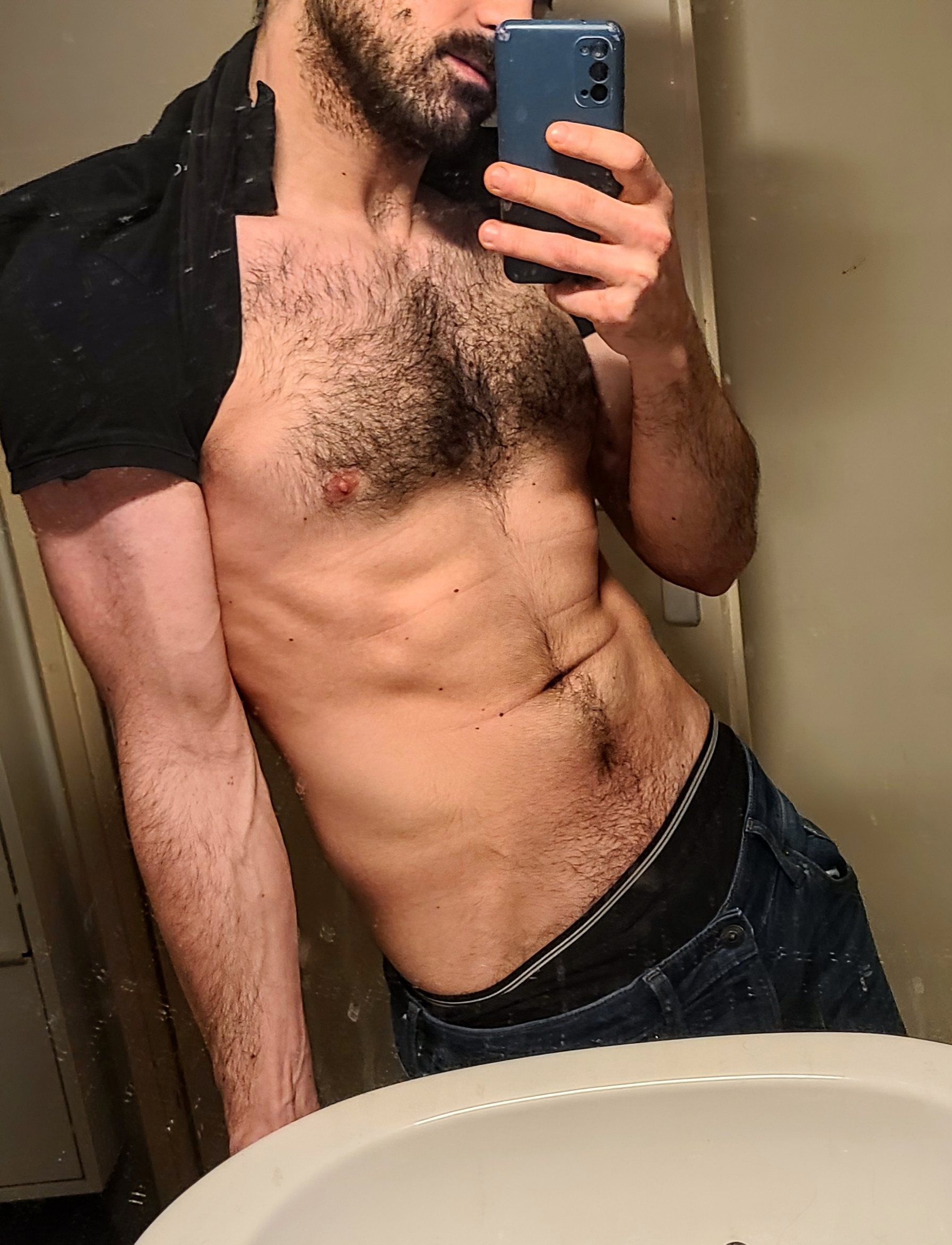 Profil de Lionel, 25 ans, Sex à Arveyes