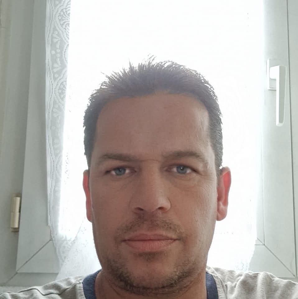 Profil de Omrane, 50 ans, Sex à Bristen