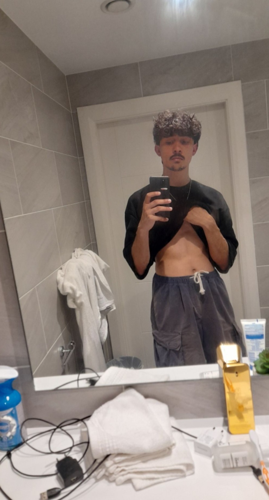 Profil de Prodige, 20 ans, Sex à Villars-Epeney