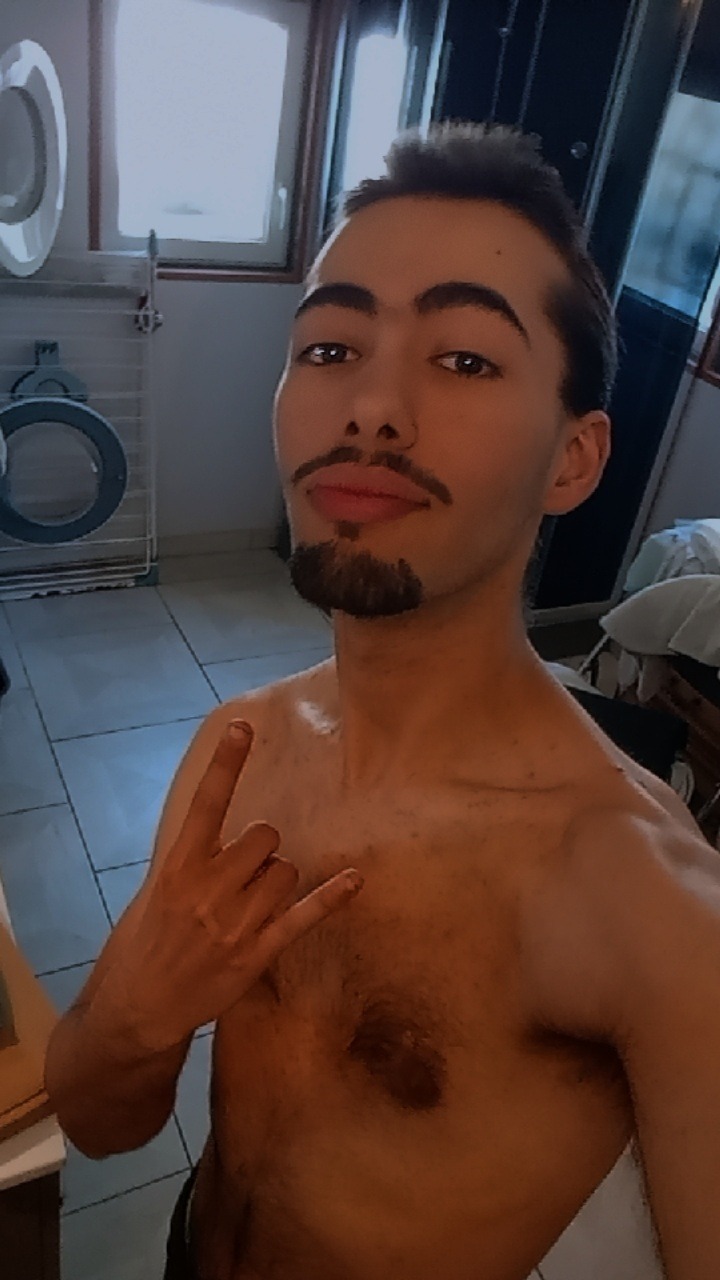 Profil de Roberto, 23 ans, Sex à Crassier