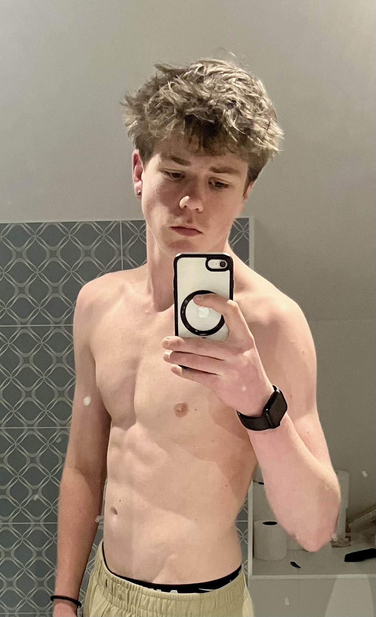 Profil de Fabien, 18 ans, Sex à Yvorne